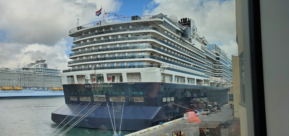 Nieuw Statendam at Terminal 26 in Port Everglades