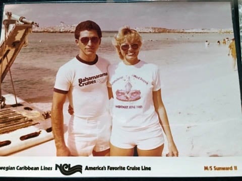 beach photo of passengers on NCLSunward II