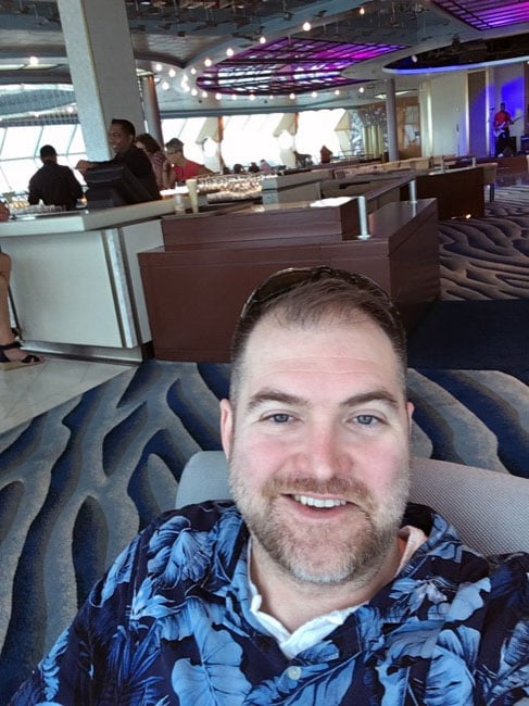 Celebrity Infinity - Ric Selfie