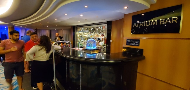 Atrium Bar on Norwegian Sky