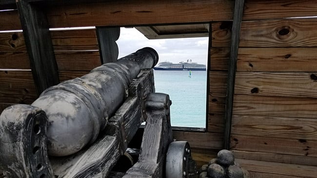 Nieuw Amsterdam and a cannon at the pirate ship bar on Half Moon Cay