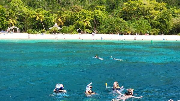 st thomas catamaran snorkel excursions